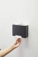 將圖片載入圖庫檢視器 日本品牌YAMAZAKI 山崎磁吸式口罩收納盒😷(橫款)